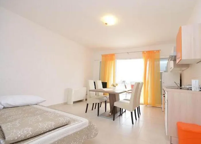 Adria View Jasenovo A4 *